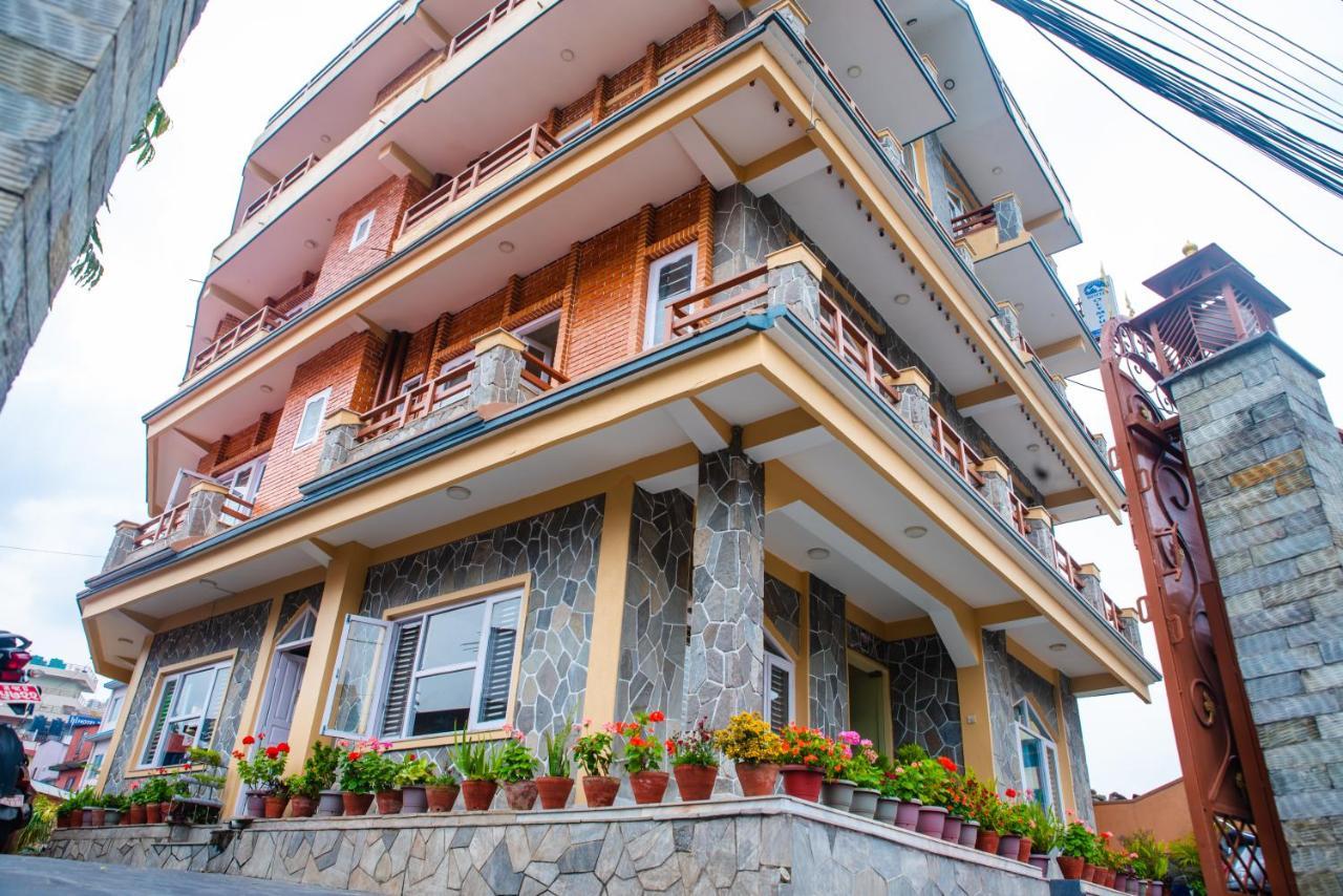 Hotel Olympus Pokhara Extérieur photo