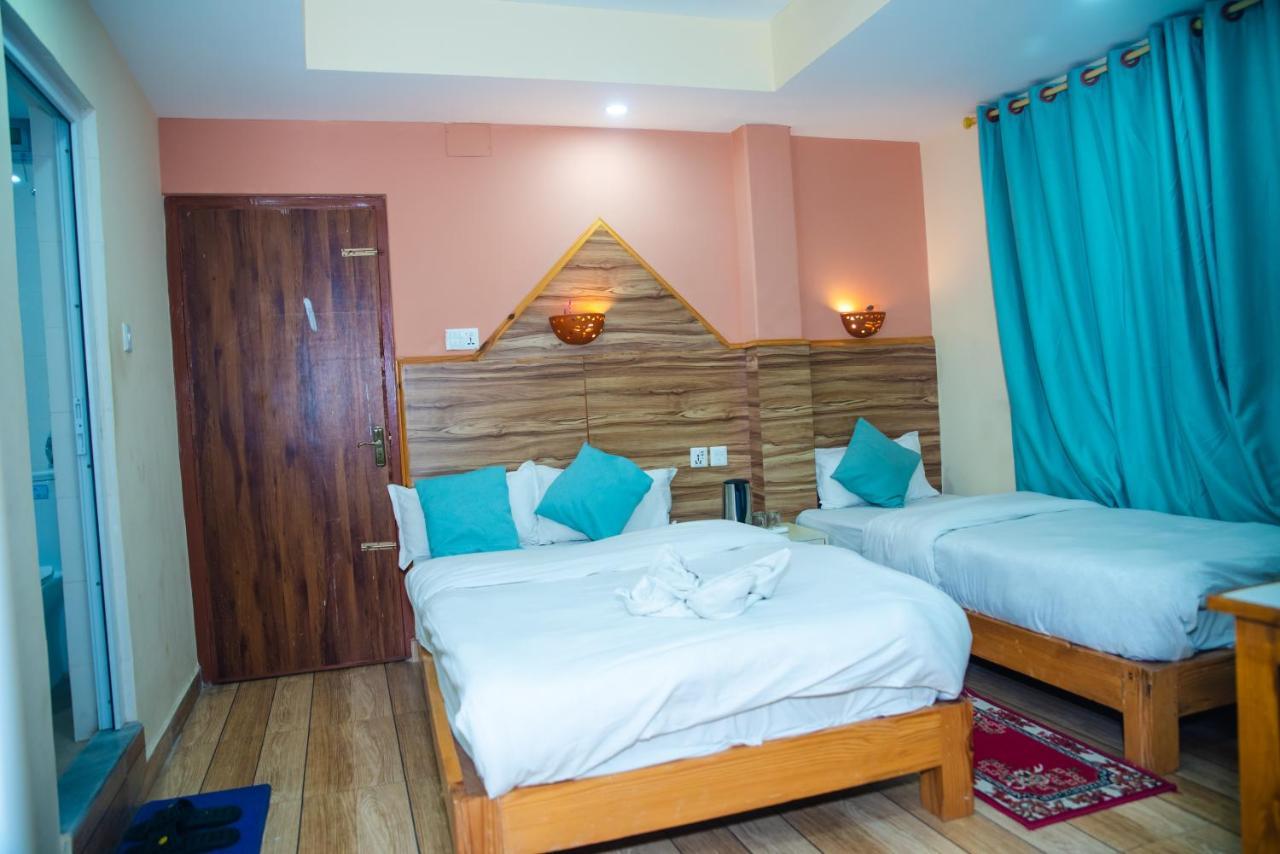 Hotel Olympus Pokhara Extérieur photo