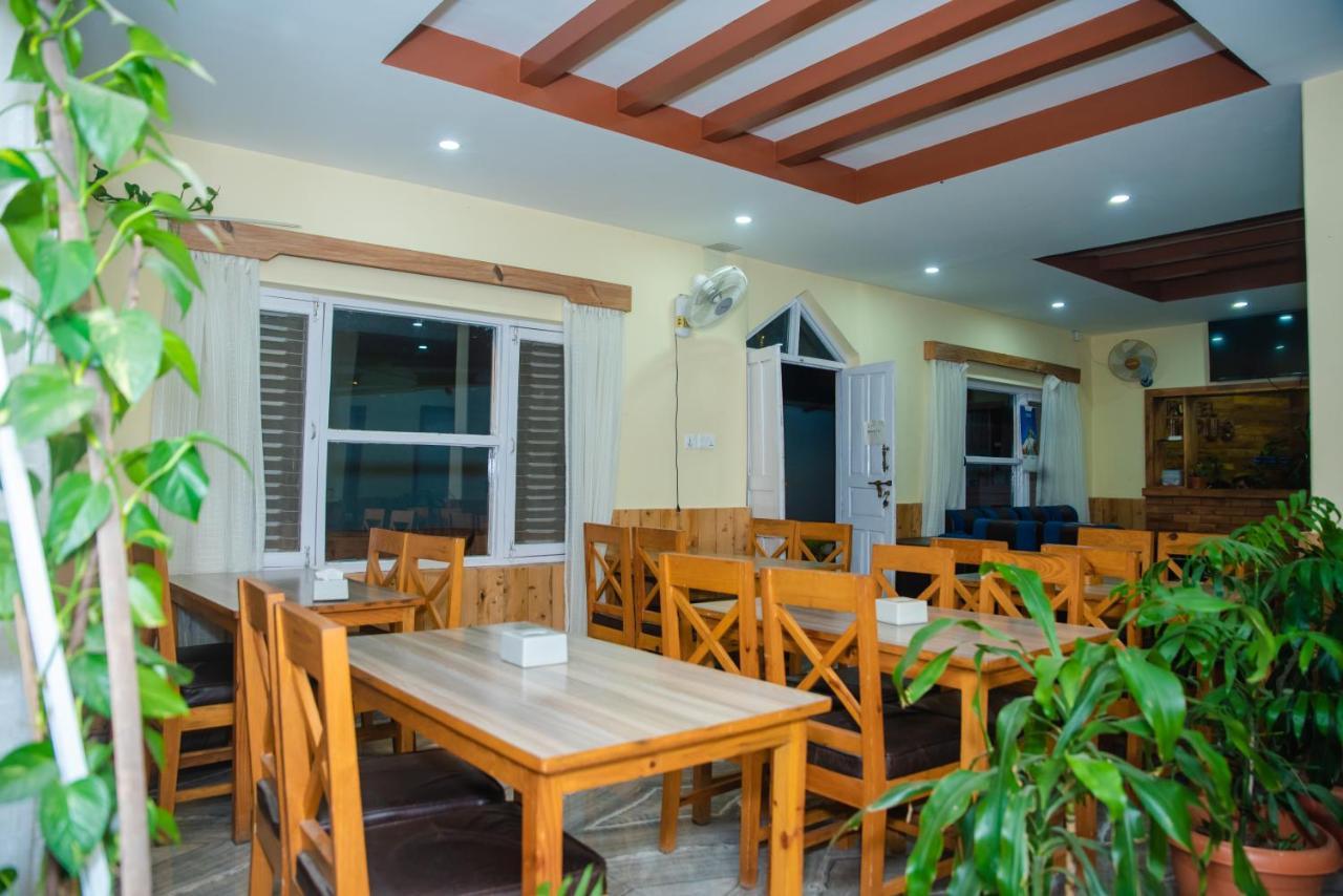 Hotel Olympus Pokhara Extérieur photo
