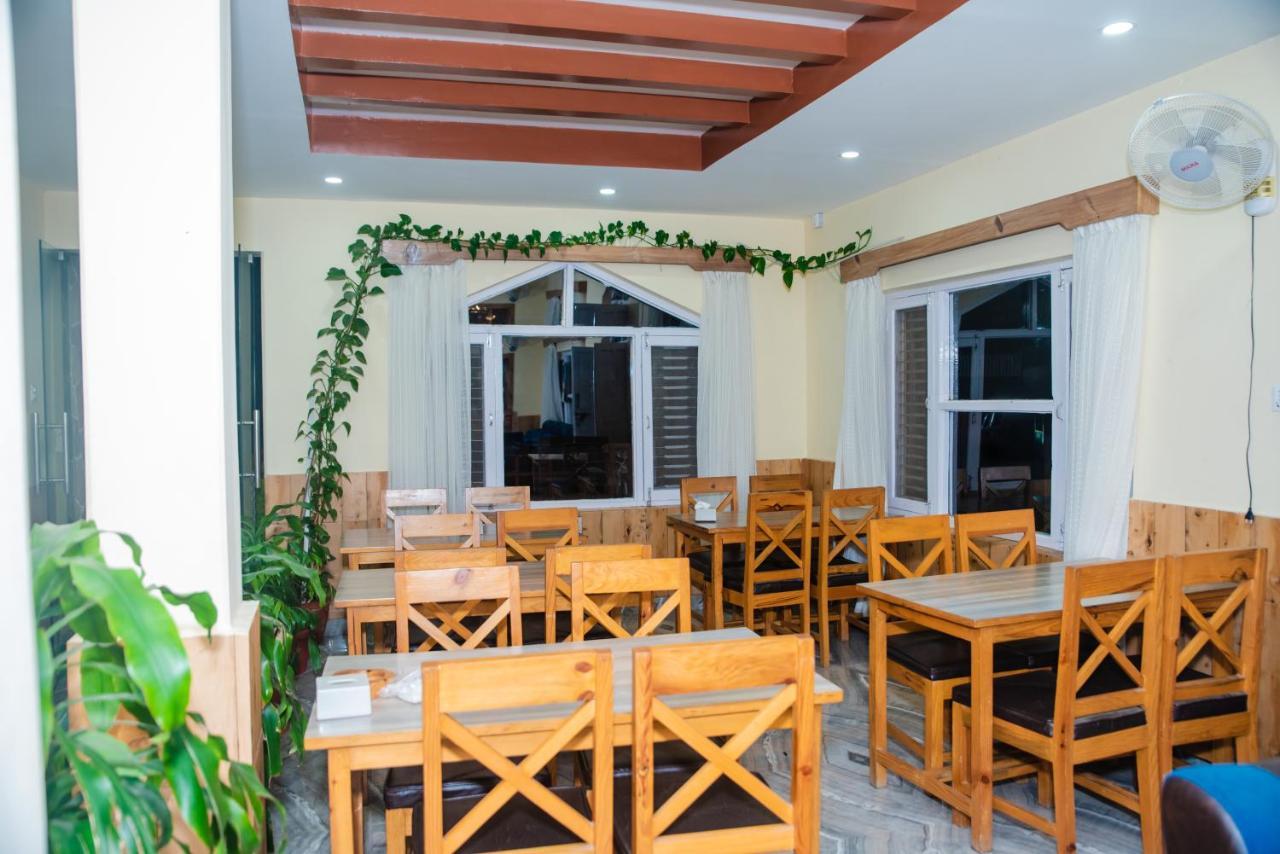 Hotel Olympus Pokhara Extérieur photo