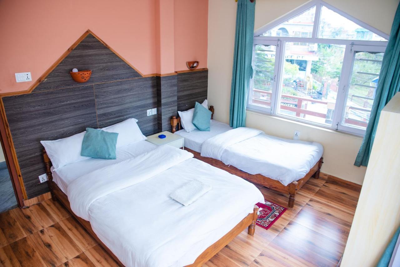 Hotel Olympus Pokhara Extérieur photo